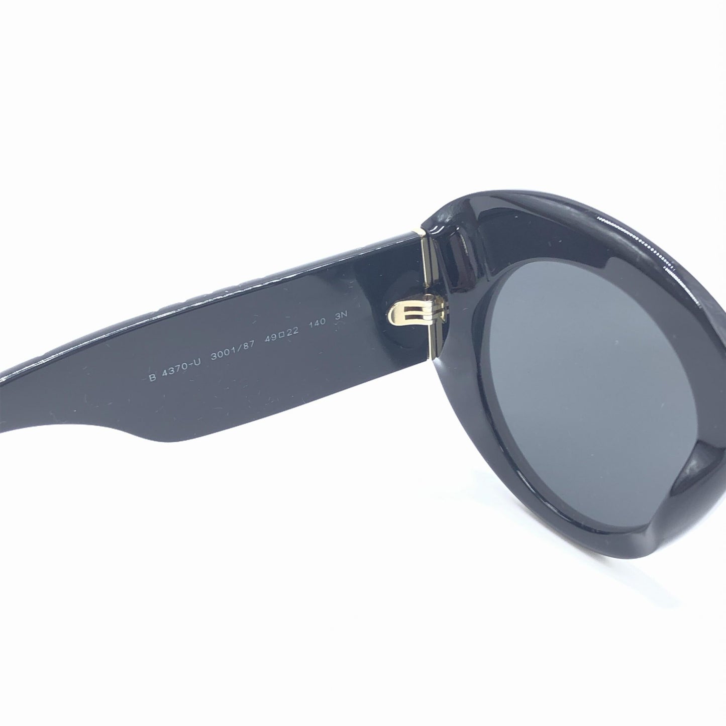 Burberry Black Oversized Round Sunglasses - Preloved Luxury with Vintage Charm