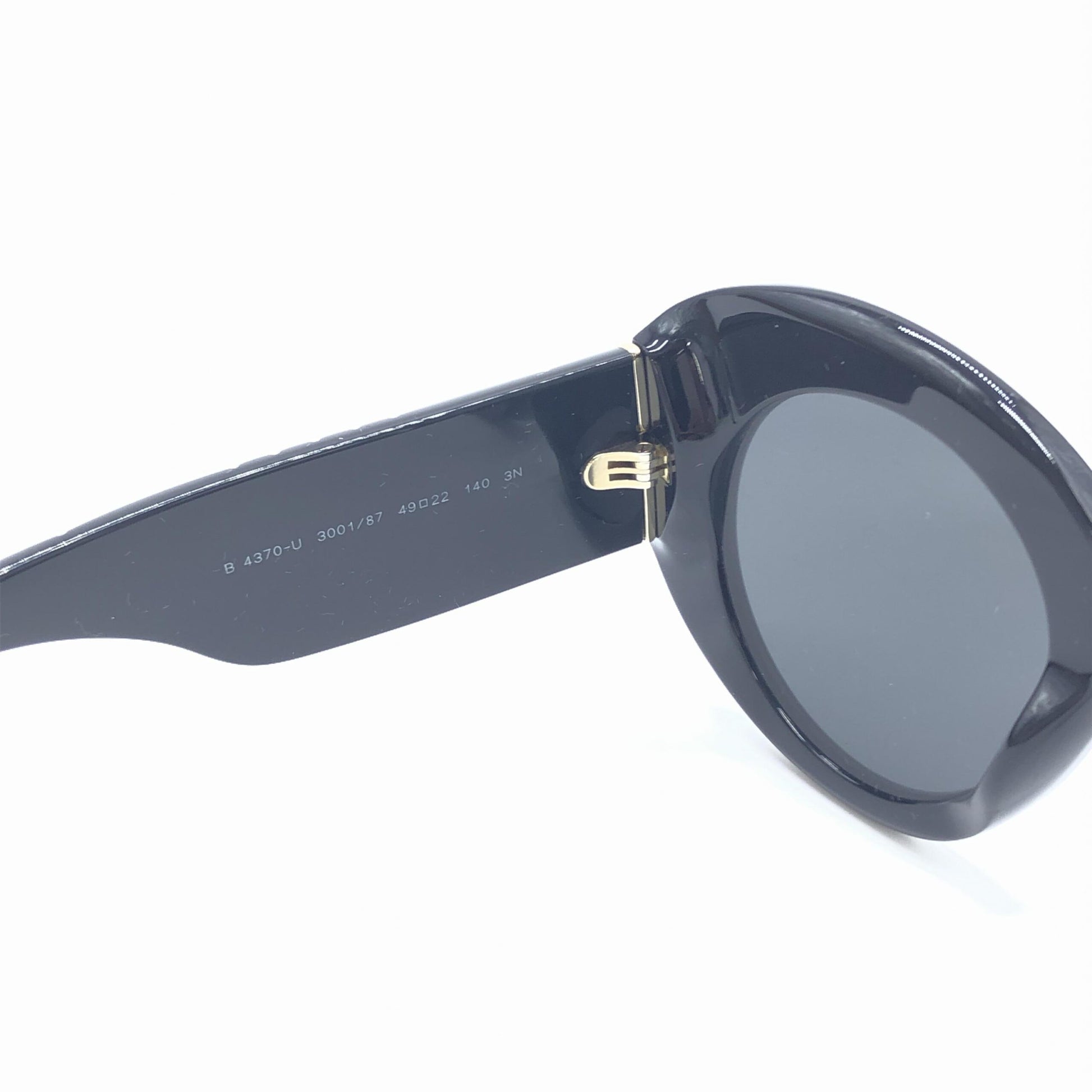 Burberry Black Oversized Round Sunglasses - Preloved Luxury with Vintage Charm