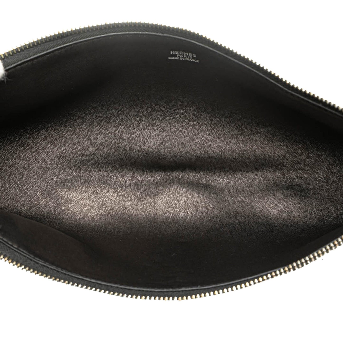 Hermès Black Woven Shoulder Bag - Preloved Luxury with Timeless Character