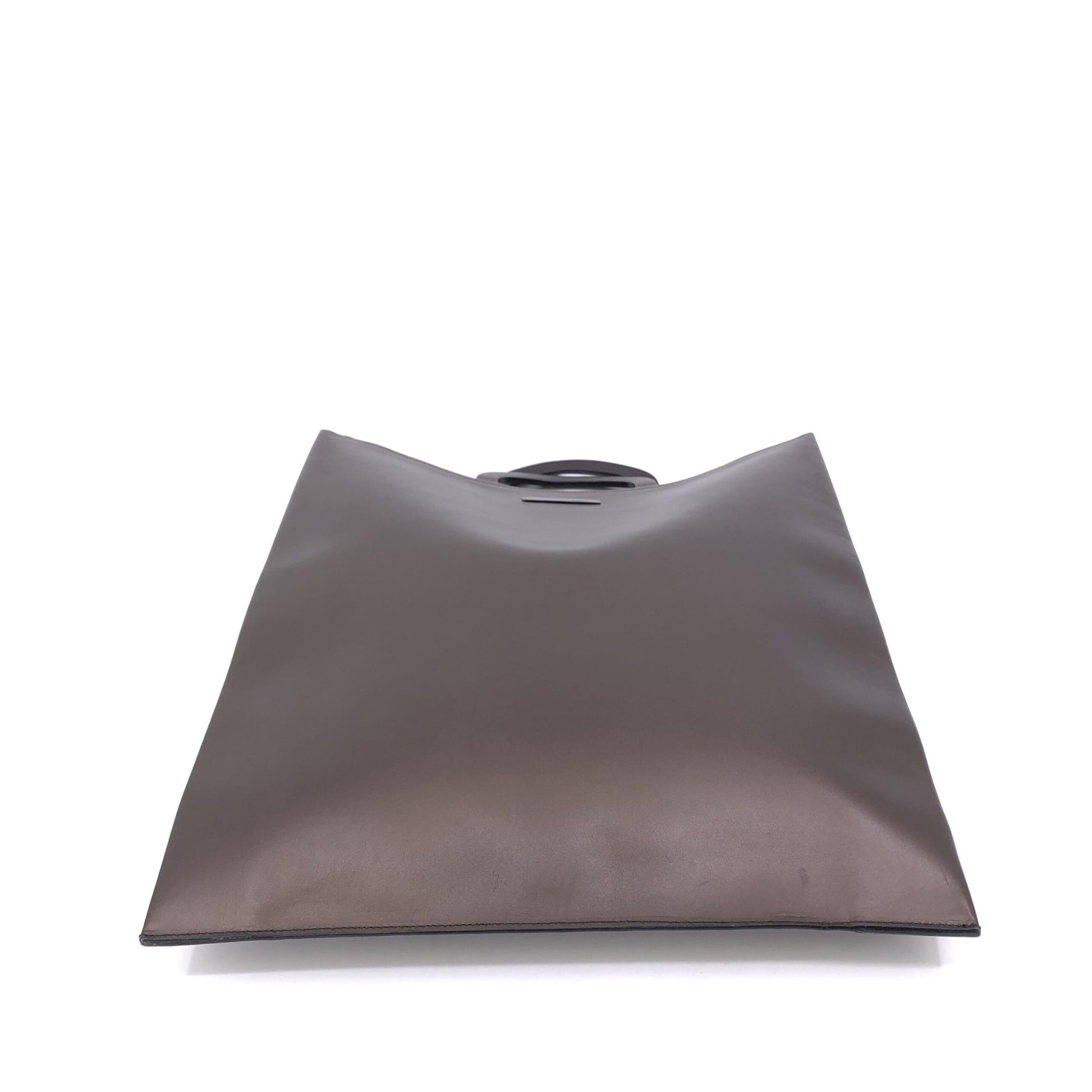 Gucci Preloved Brown Leather Handbag – Timeless Elegance with Character