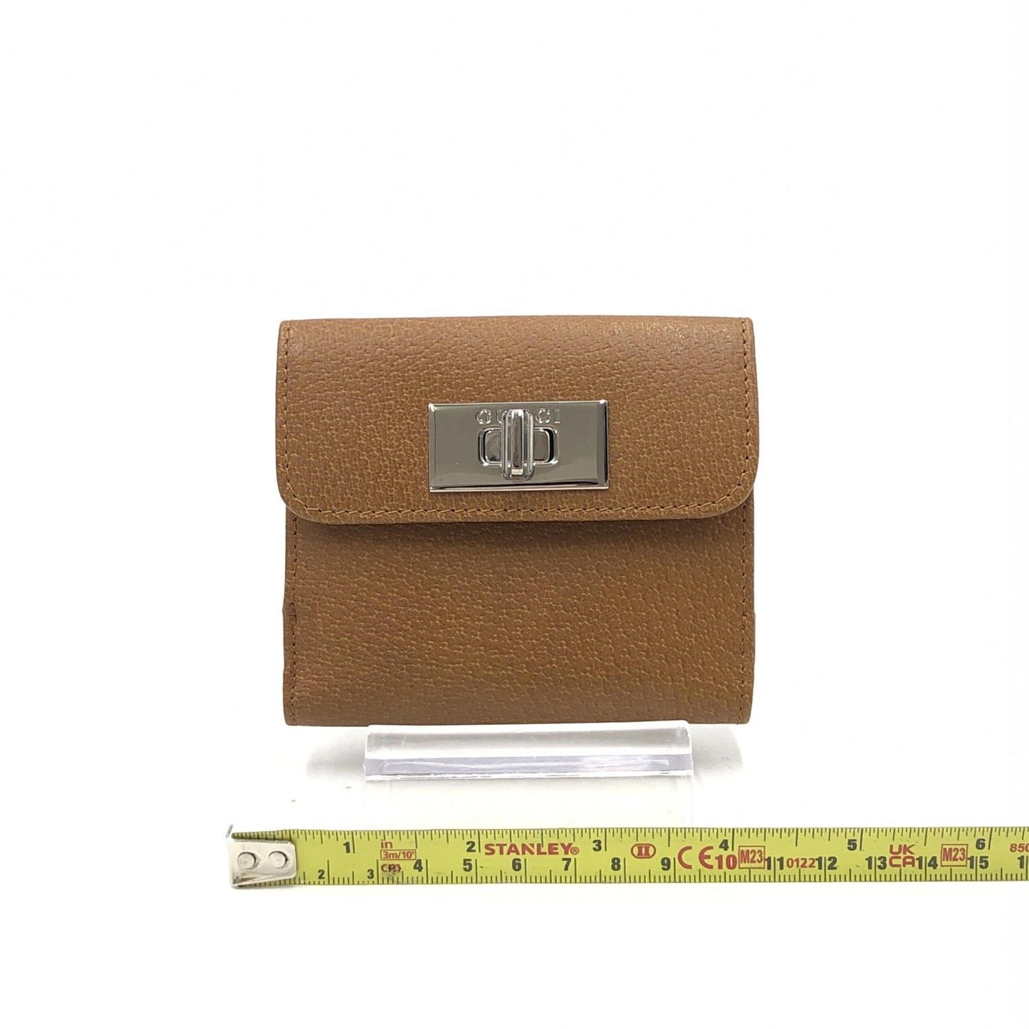 Gucci Preloved Brown Leather Wallet - Timeless Elegance with Turnlock Closure