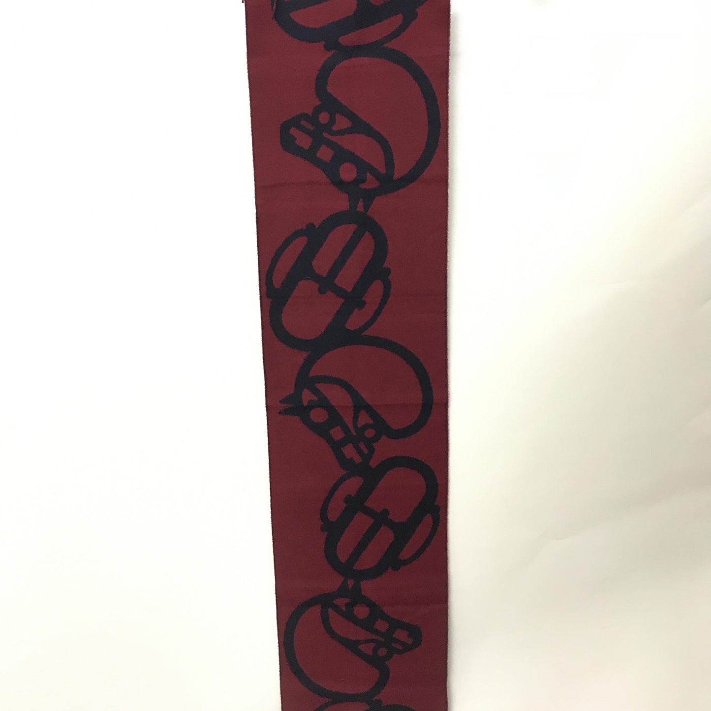 Hermès Preloved Cashmere Muffler in Pristine Burgundy Elegance