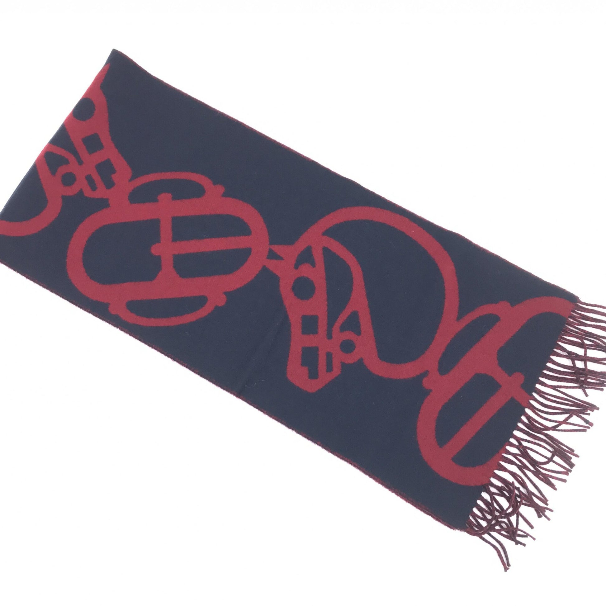 Hermès Preloved Cashmere Muffler in Pristine Burgundy Elegance