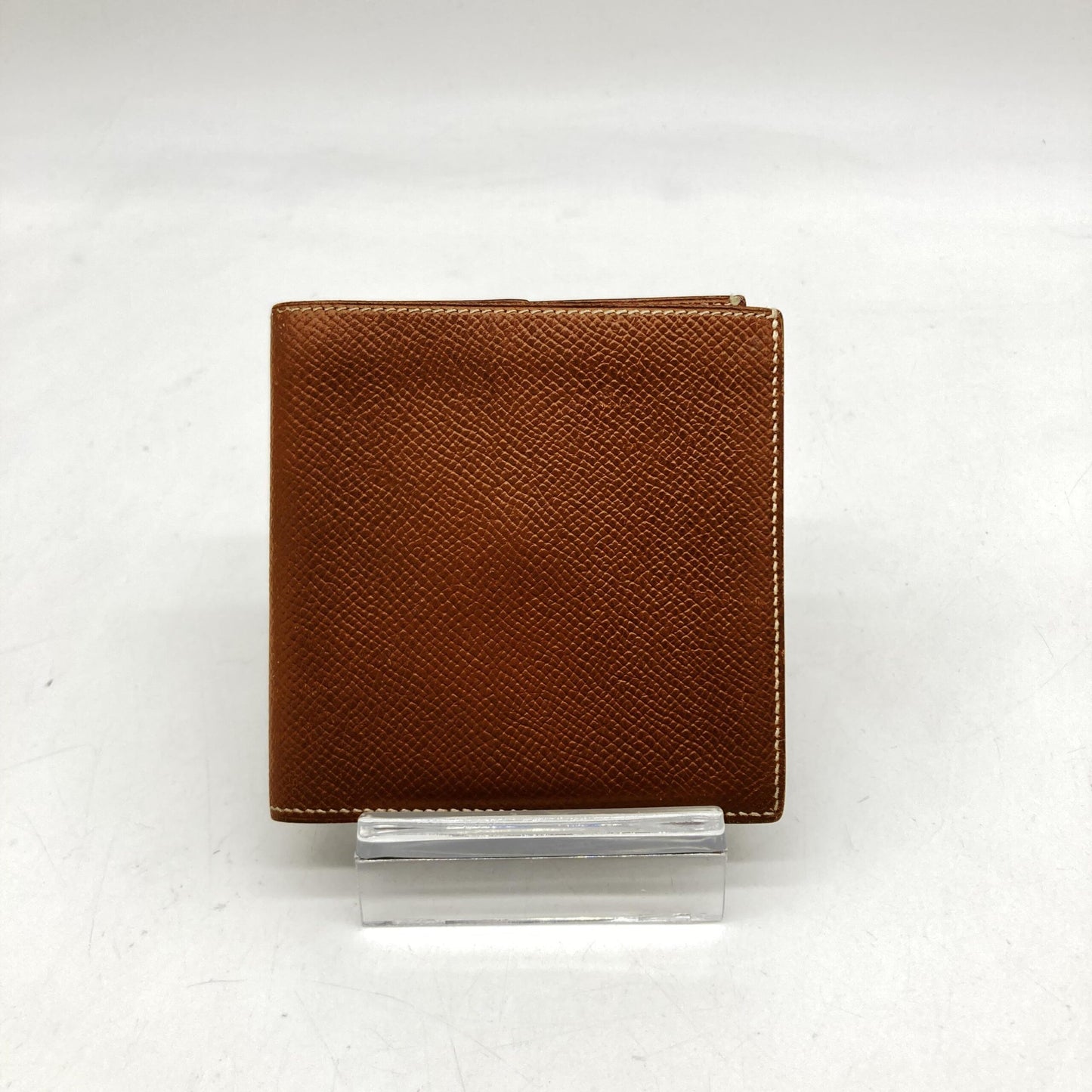 Hermès Preloved Compact Wallet in Brown Leather – Timeless Elegance with Character