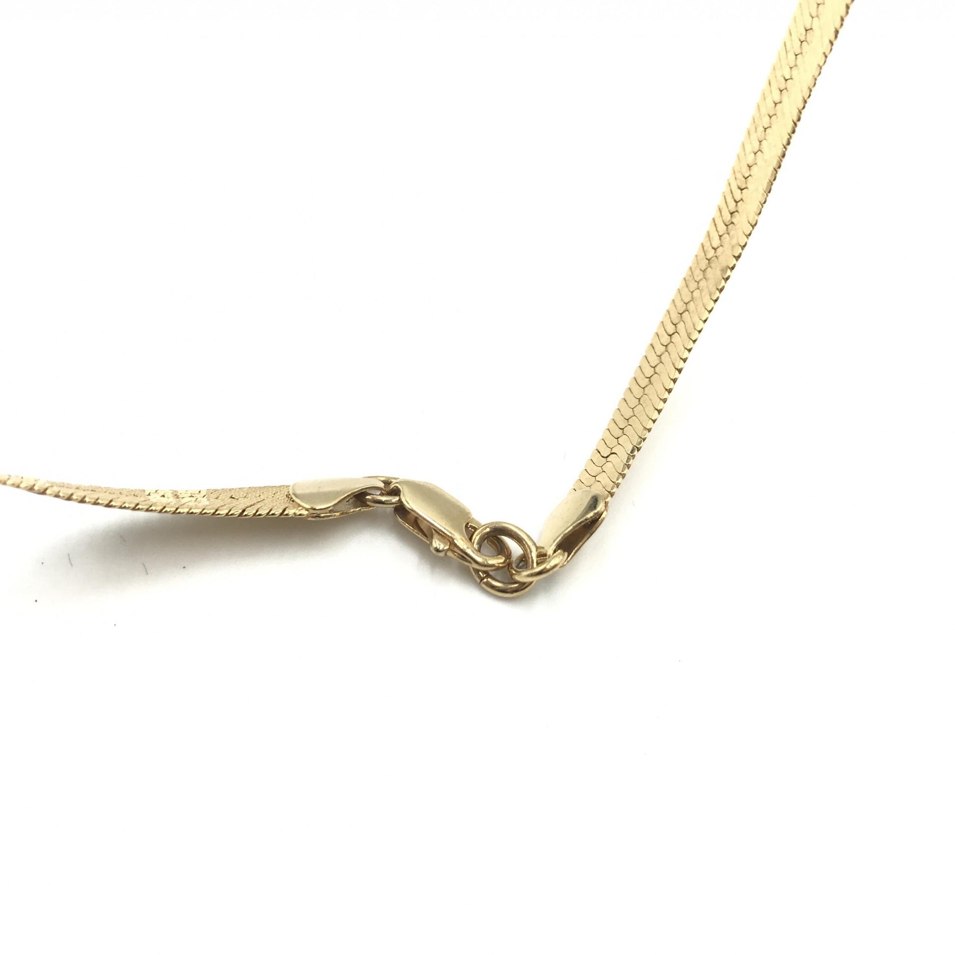 Givenchy Preloved Gold-Plated Herringbone Chain Bracelet – Timeless Elegance in Very Good Condition