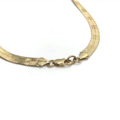 Givenchy Preloved Gold-Plated Herringbone Chain Bracelet – Timeless Elegance in Very Good Condition