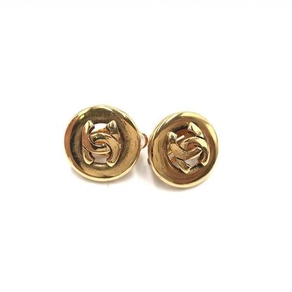 Chanel Preloved Gold Plated CC Clip-On Earrings – Luxe Vintage Elegance