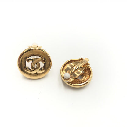 Chanel Preloved Gold Plated CC Clip-On Earrings – Luxe Vintage Elegance