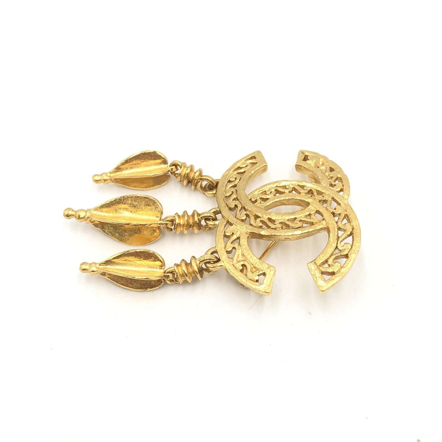 Chanel Preloved Gold Plated CC Logo Brooch – A Pristine Testament to Timeless Elegance