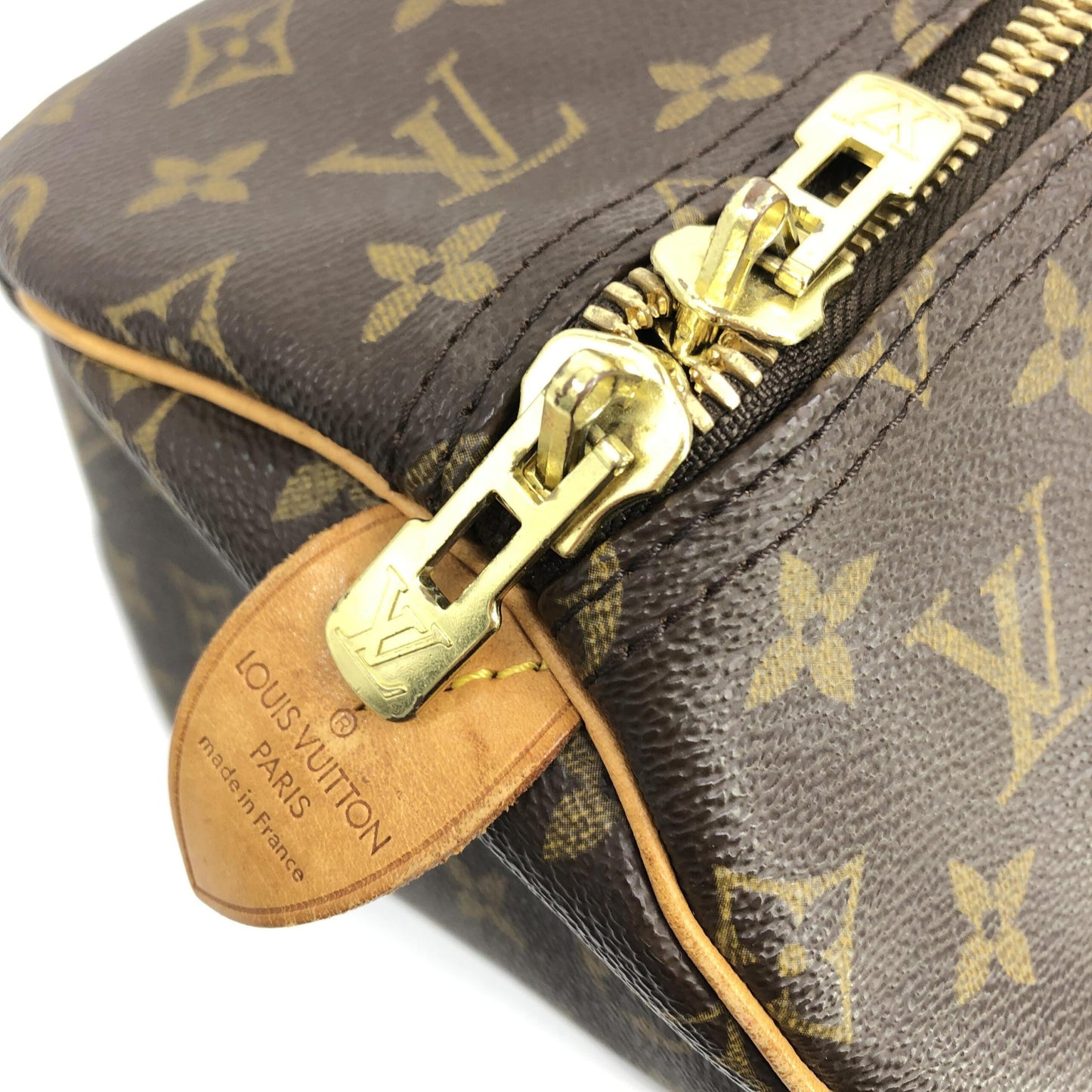 Louis Vuitton Monogram Keepall 55 Handbag - Preloved Elegance with Timeless Charm