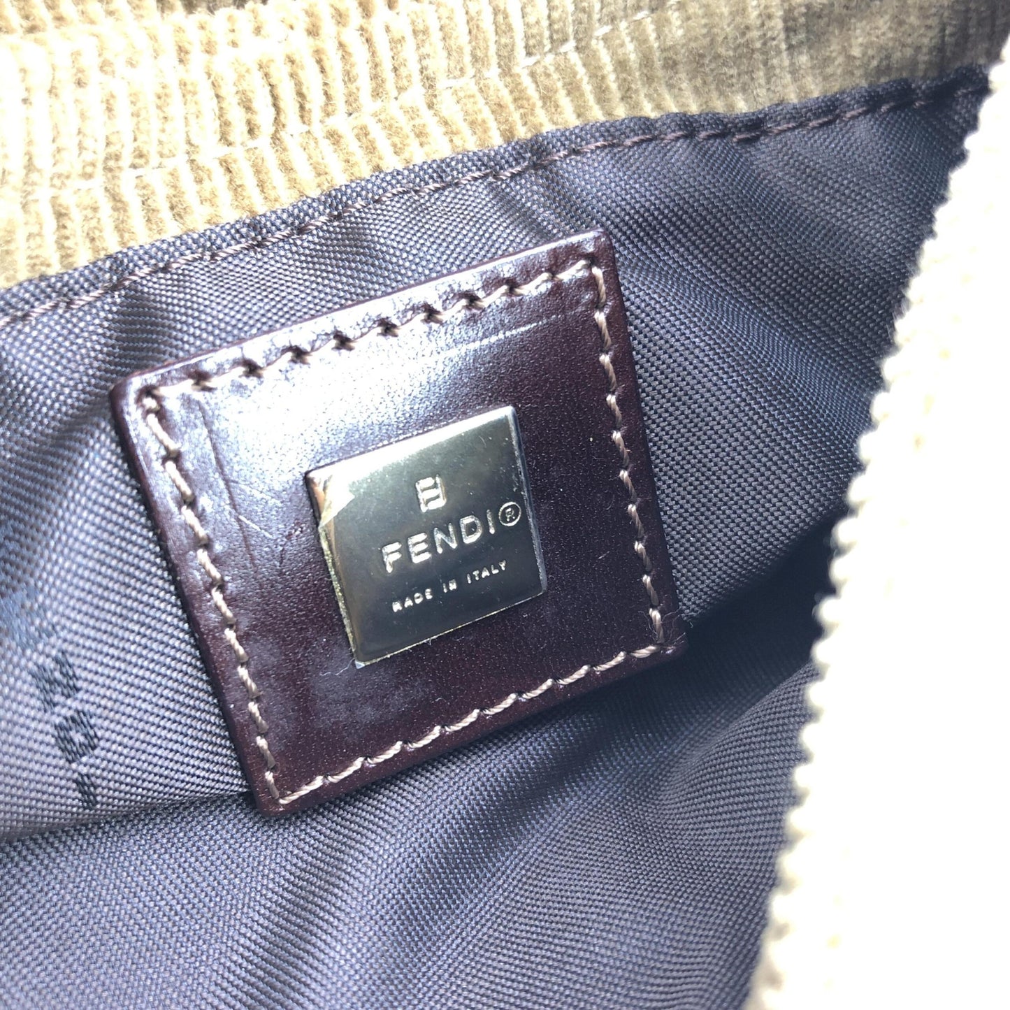 Fendi Preloved Mini Mamma Bucket Handbag - Exquisite Brown Luxury Accessory in Very Good Condition