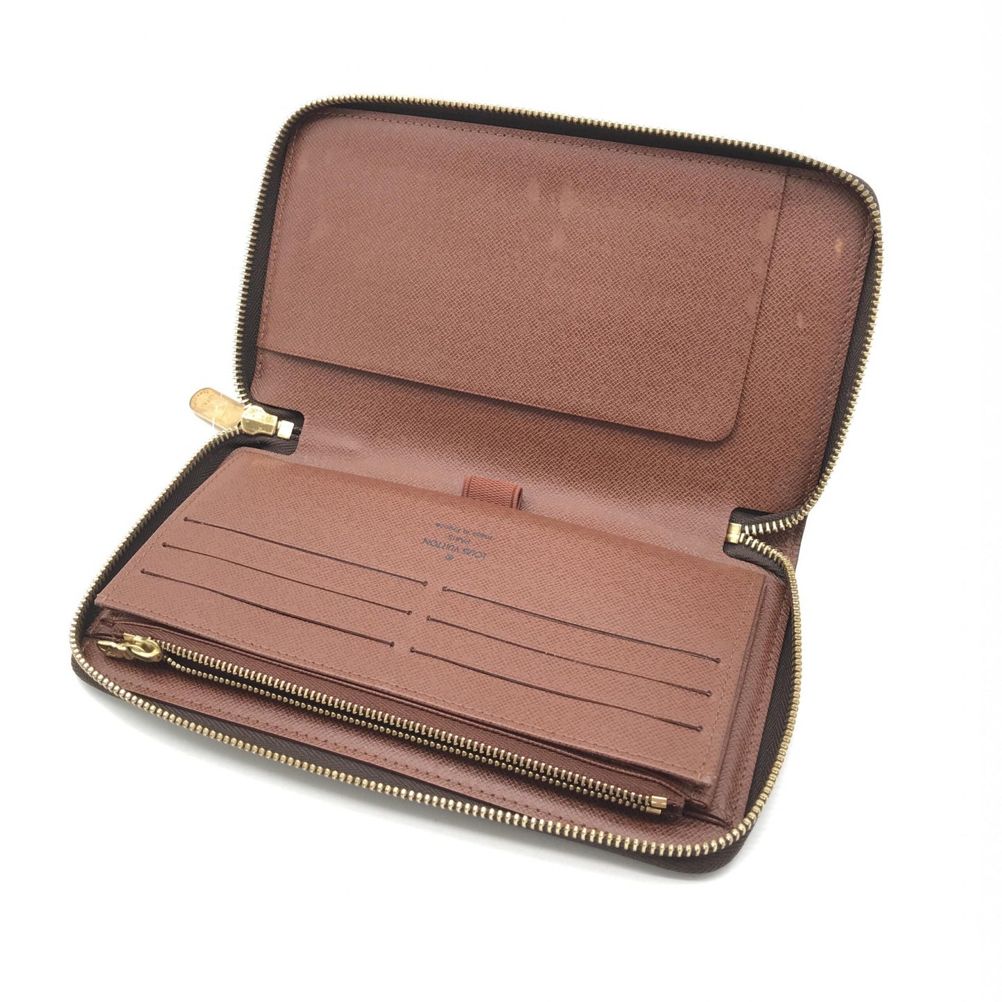 Louis Vuitton Monogram Zippy Wallet - Preloved Luxury in Very Good Condition