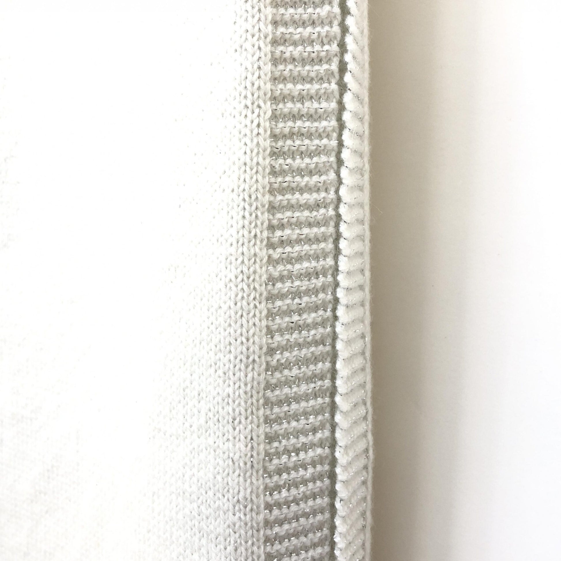 Chanel Preloved Wool Shawl/Scarf in Pristine White - Timeless Elegance