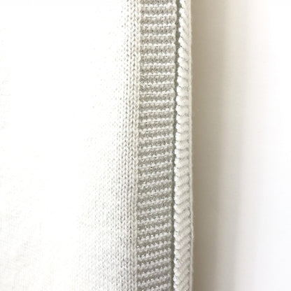 Chanel Preloved Wool Shawl/Scarf in Pristine White - Timeless Elegance