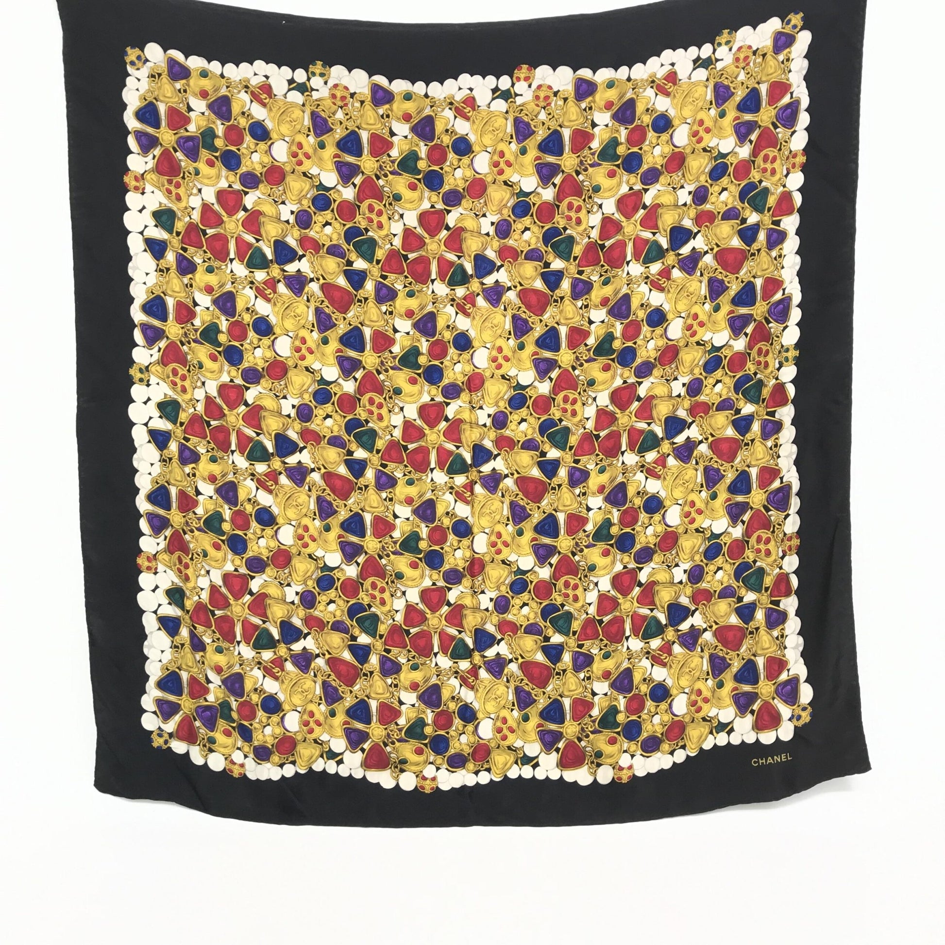 Chanel Preloved Silk Scarf with Vibrant Jewelry Print – A Luxurious Expression of Timeless Elegance