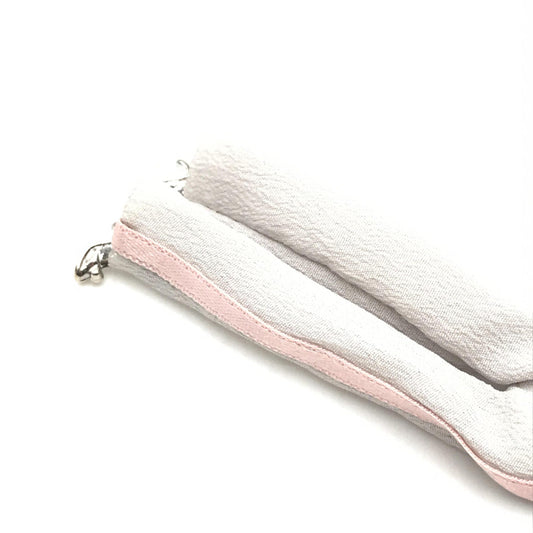 Anteprima Preloved Silver Chain with Pink Ribbon Detail - A Timeless Elegance