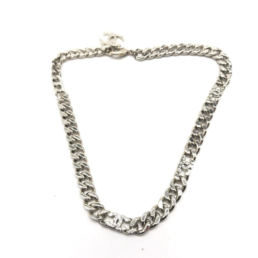Chanel Preloved Silver Tone Curb Chain Link Necklace - Timeless Elegance in Pristine Condition