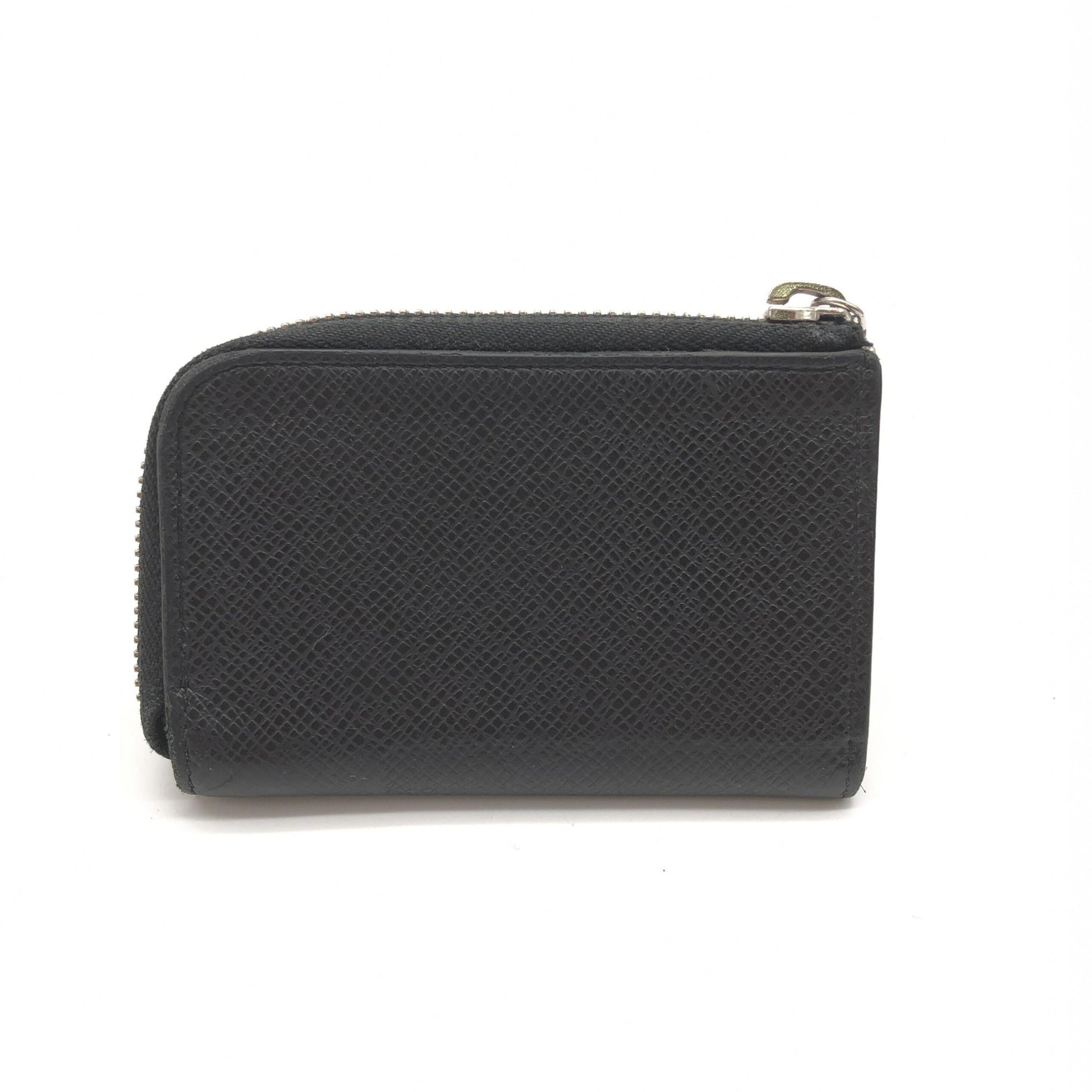 Louis Vuitton Taiga Zippy Coin Purse in Black - Preloved Elegance and Timeless Charm