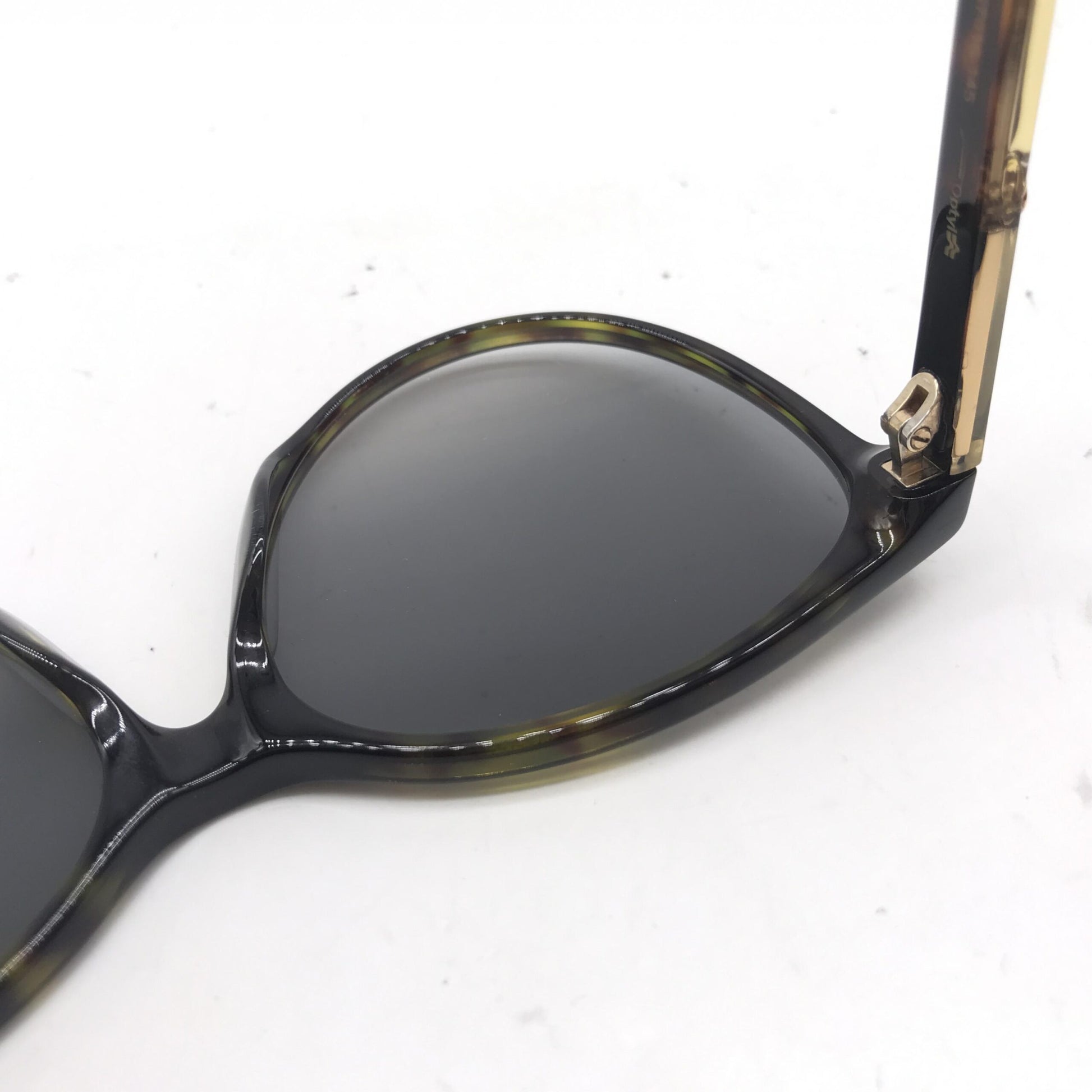 Gucci Preloved Sunglasses - Exquisite Luxury in B+ Condition