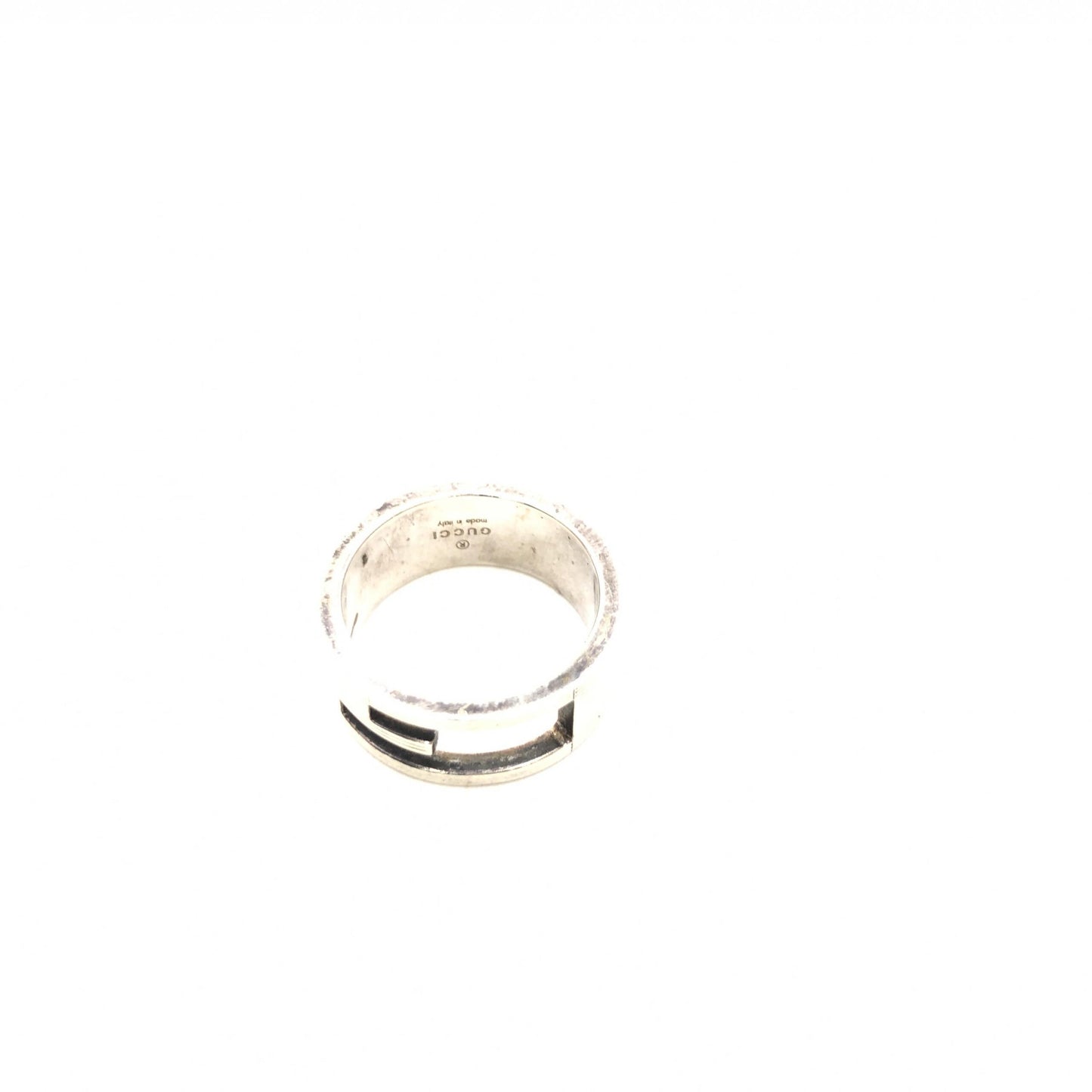 Gucci Preloved G Logo Ring – A Timeless Symbol of Elegance and Prestige