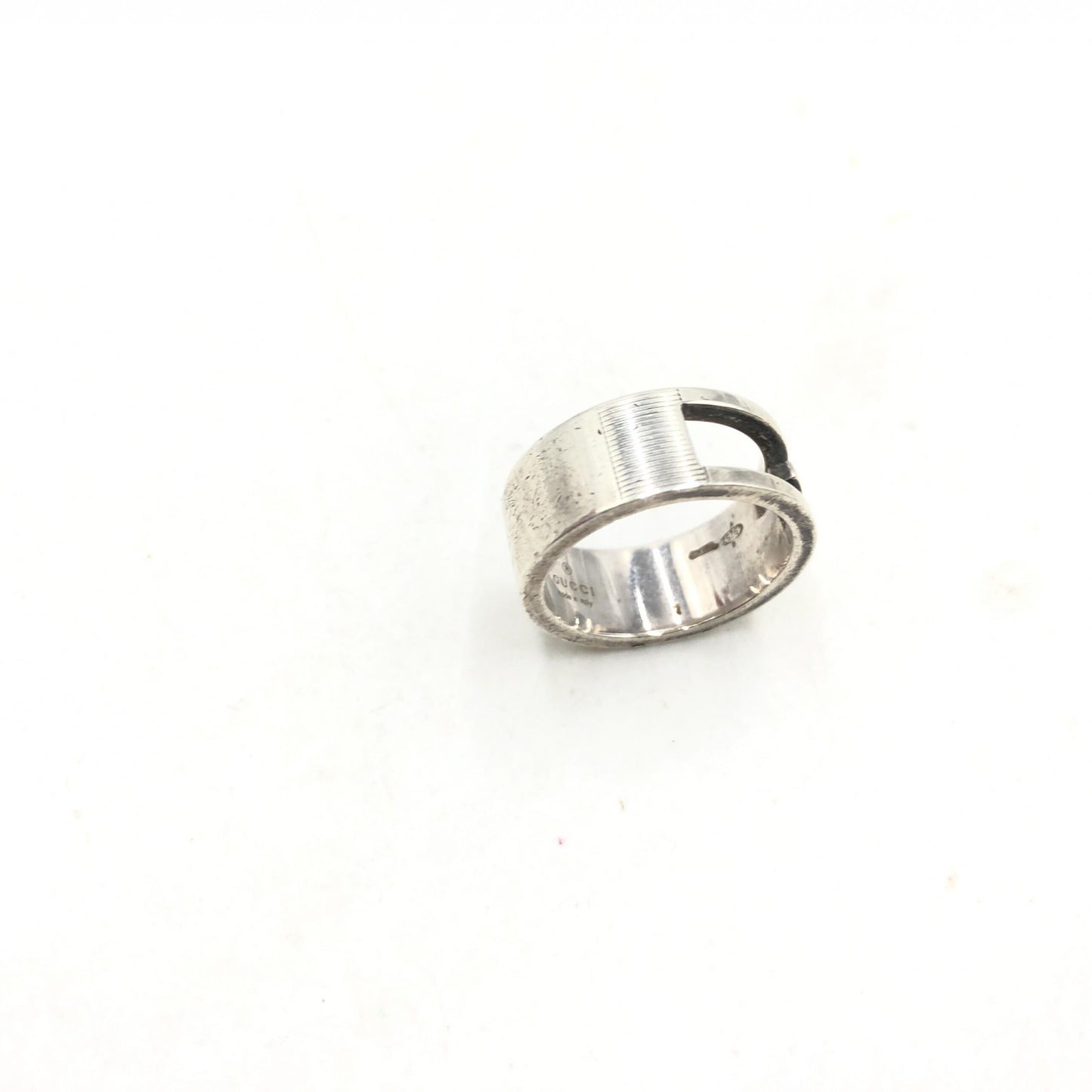 Gucci Preloved G Logo Ring – A Timeless Symbol of Elegance and Prestige