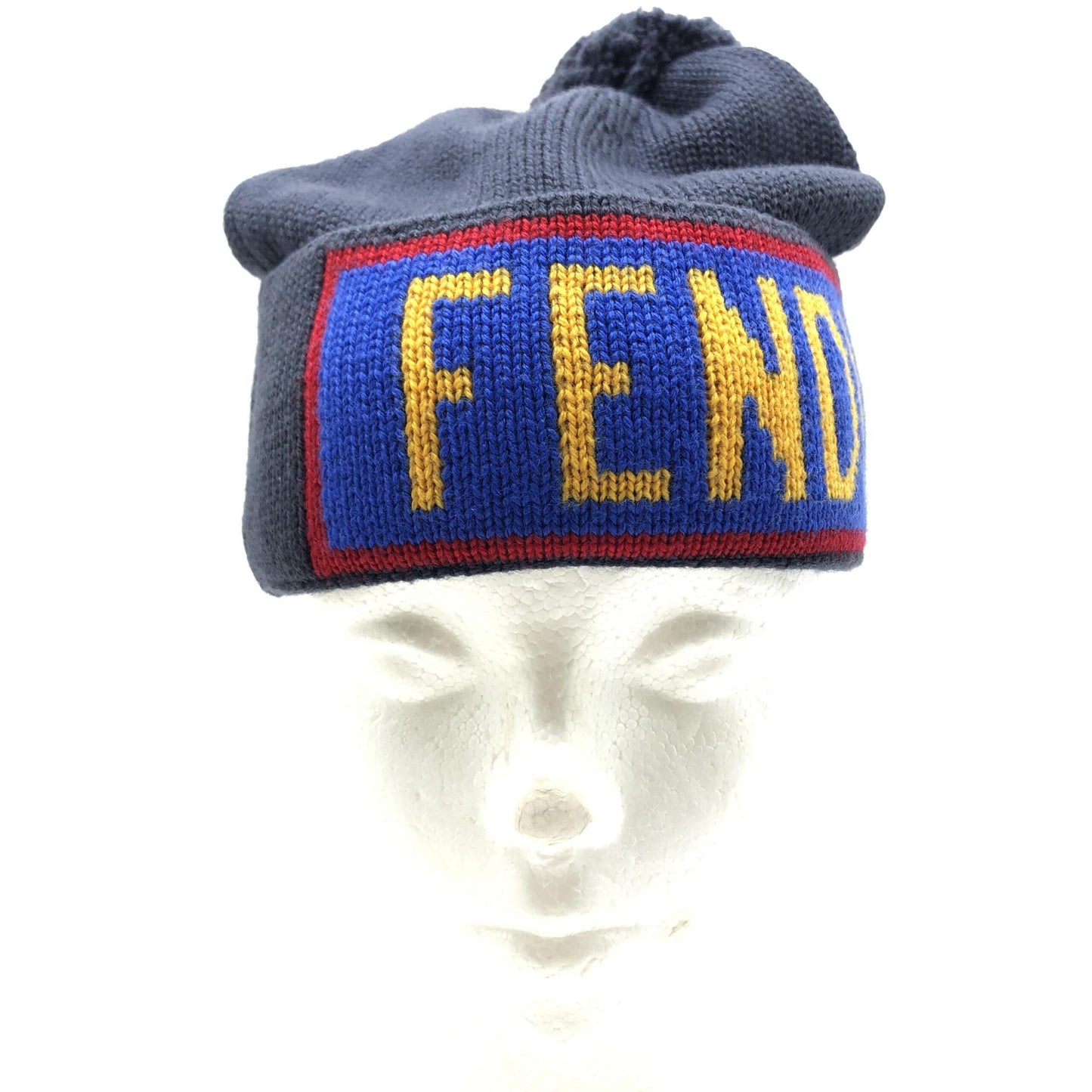 Fendi Preloved Wool Knit Beanie with Logo Design – Immaculate Luxury in Grey