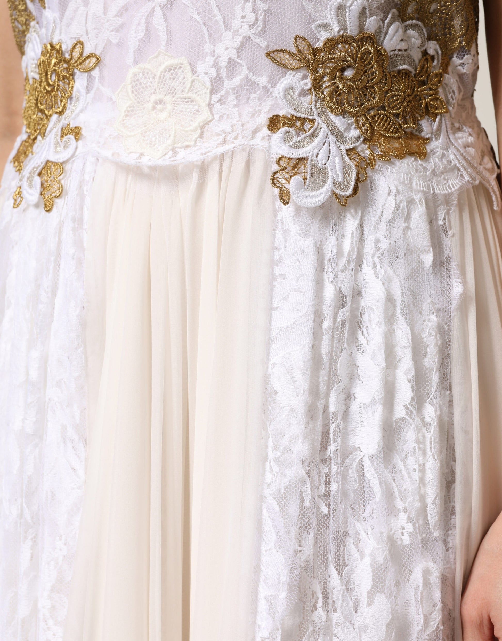 Dolce & Gabbana Ivory Lace Silk Embellished Sleeveless Dress