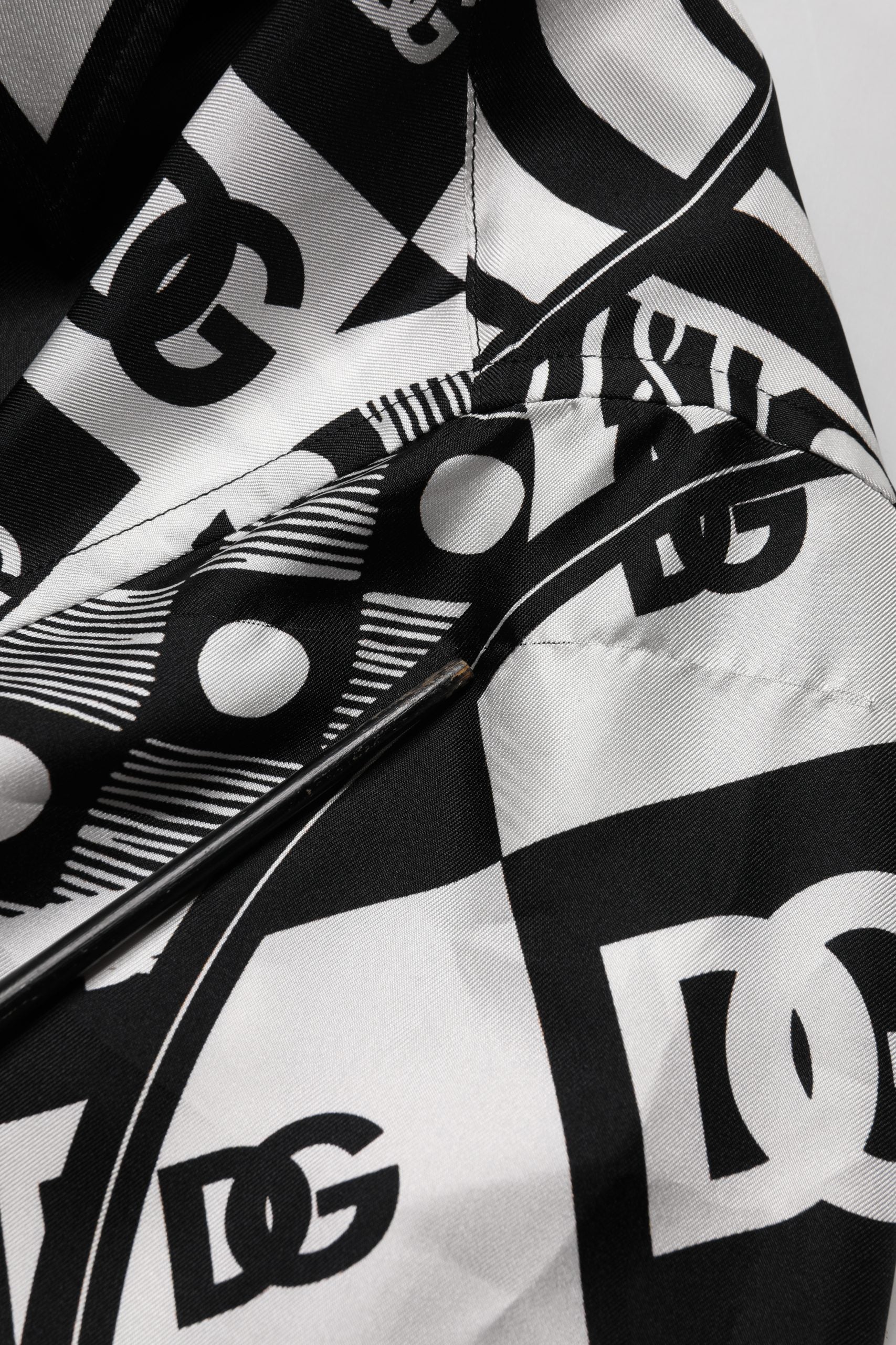 Dolce & Gabbana Black Silk Logo Print Short Sleeves Shirt - New with Minor Defect