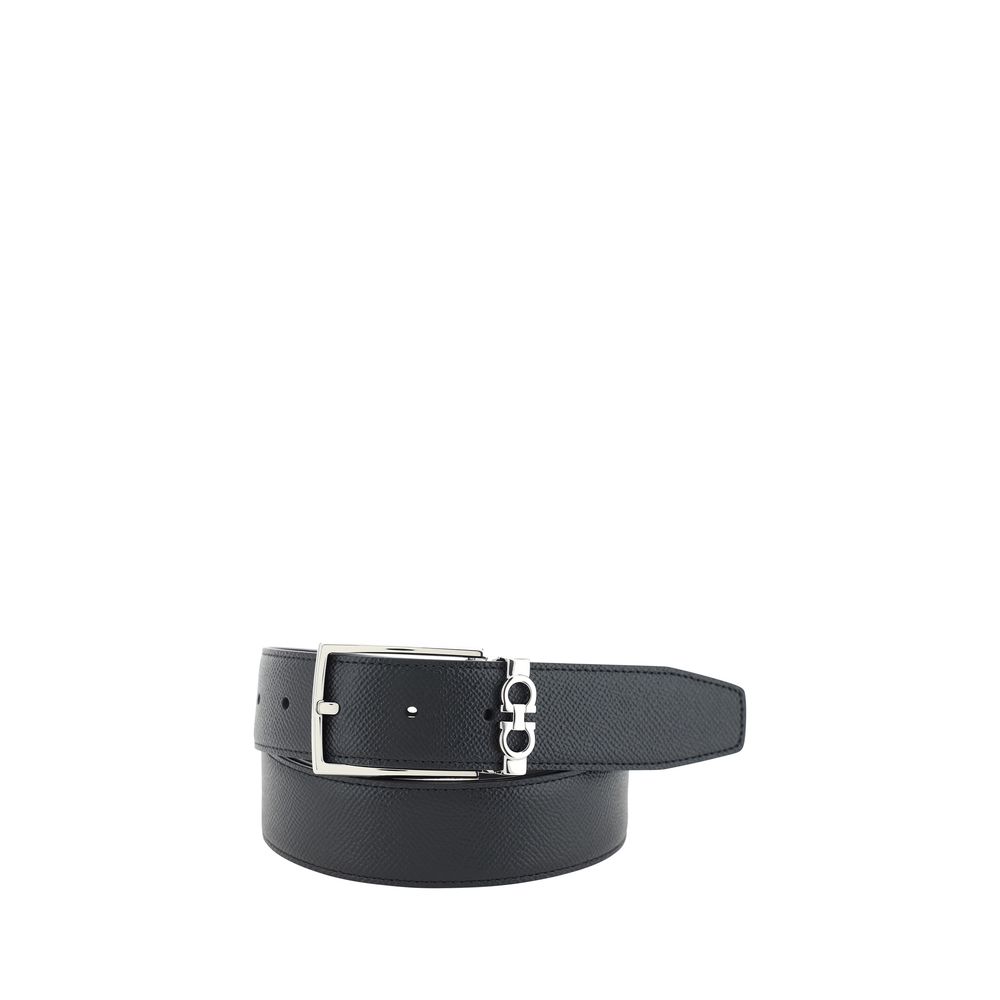 Ferragamo Black Leather Regular Belt: Versatile Elegance