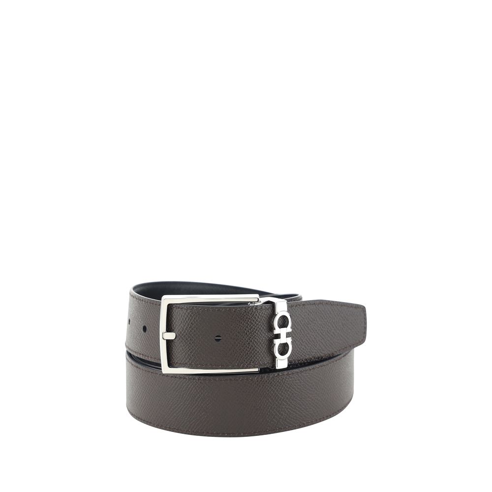 Ferragamo Black Leather Regular Belt: Versatile Elegance