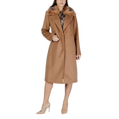 Guess KAROLE FUR COLLAR COAT W5BL19 W2642