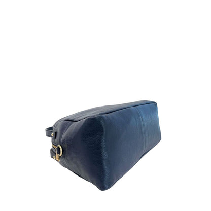 Baldinini Trend Blue Cowhide Clutch Bag: Stylish Versatility Redefined