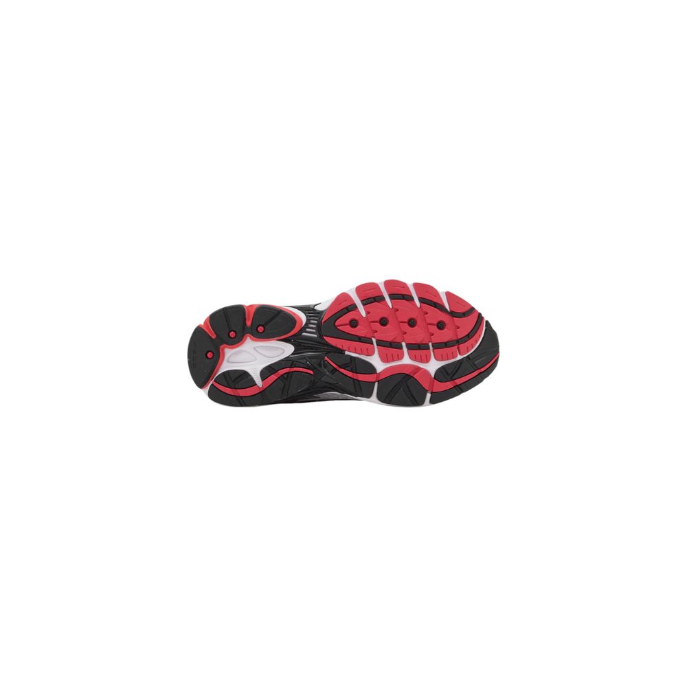 Saucony Progrid Omni 9 Running Shoes in White & Red