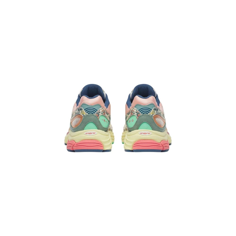 Saucony PROGRID OMNI 9 Beige Synthetic Athletic Sneakers - Women