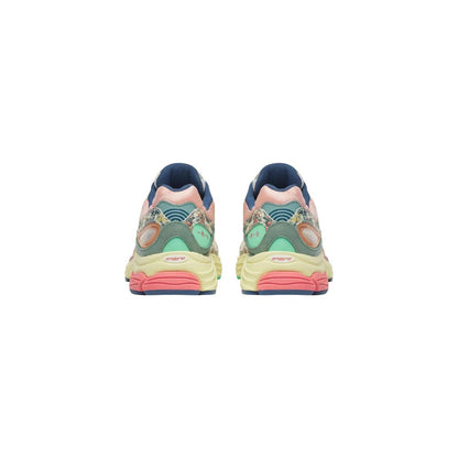 Saucony PROGRID OMNI 9 Beige Synthetic Athletic Sneakers - Women