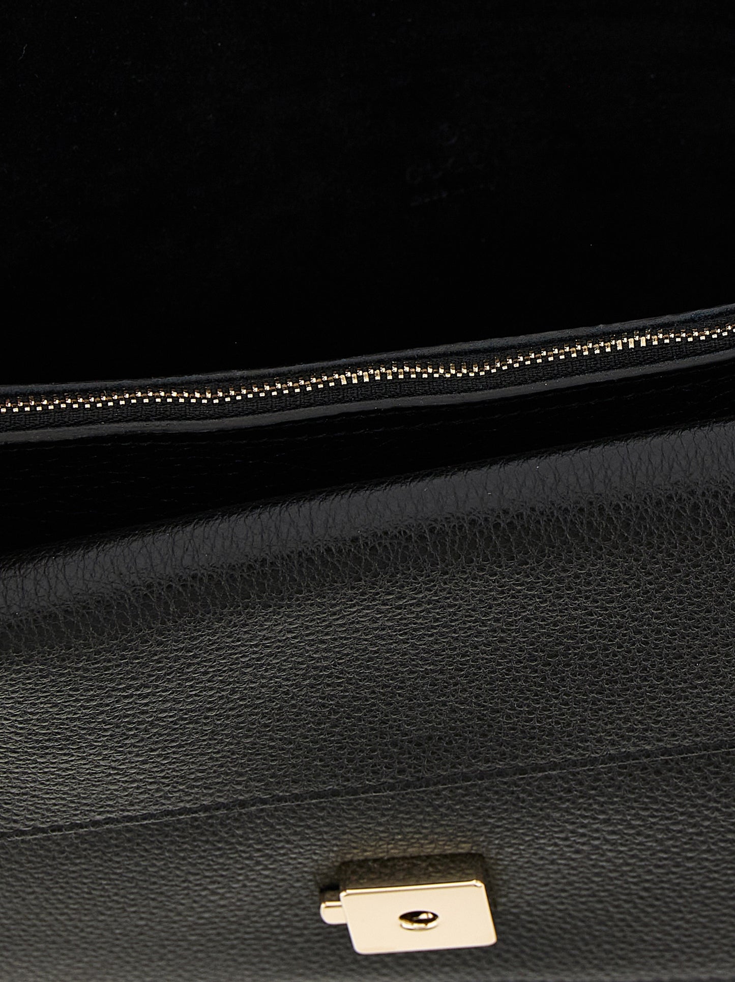 Gucci Dionysus Medium Shoulder Bag in Black Calfskin Leather