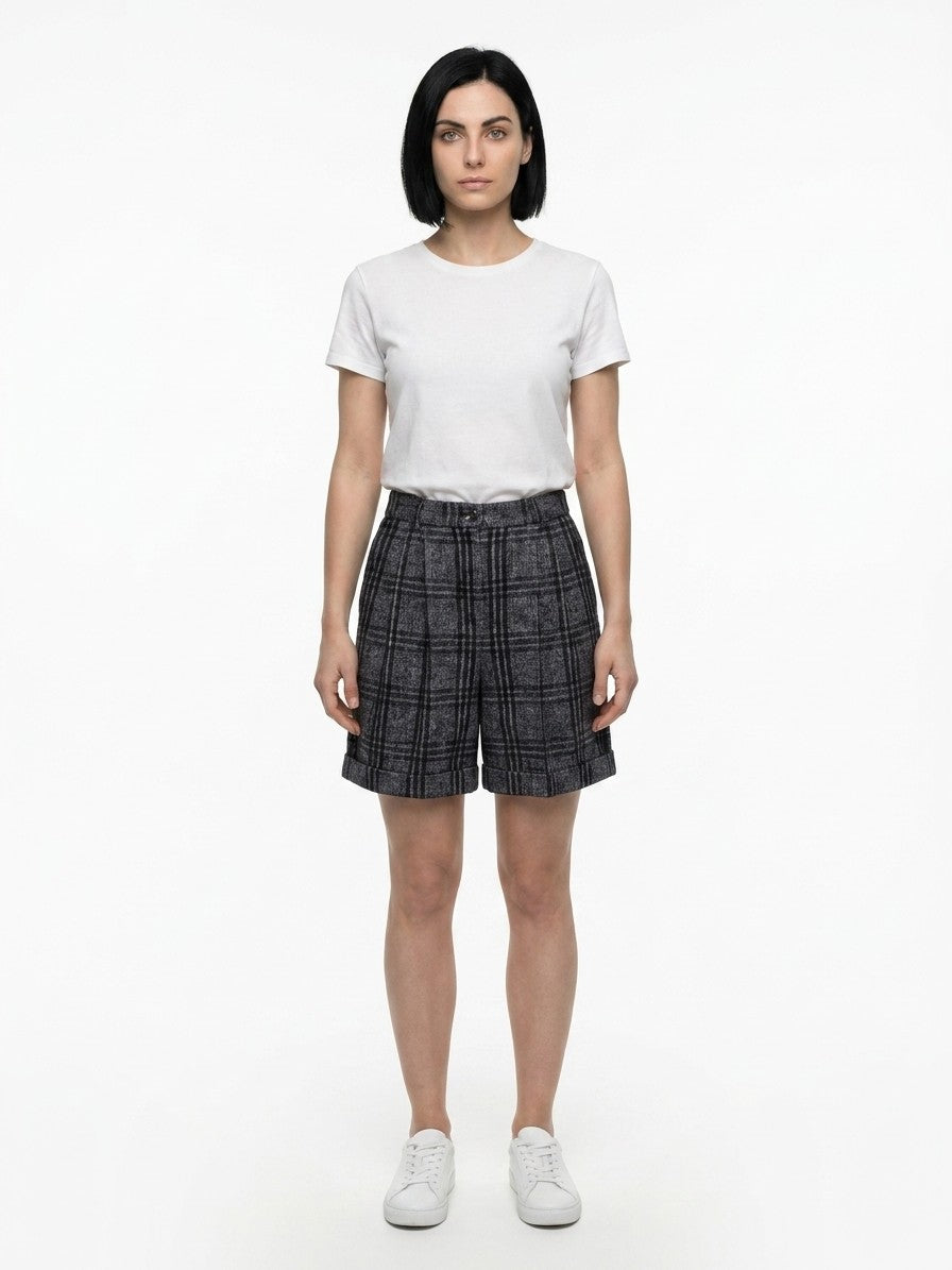 Dolce & Gabbana Gray Cotton Shorts for Women - IT38|XS