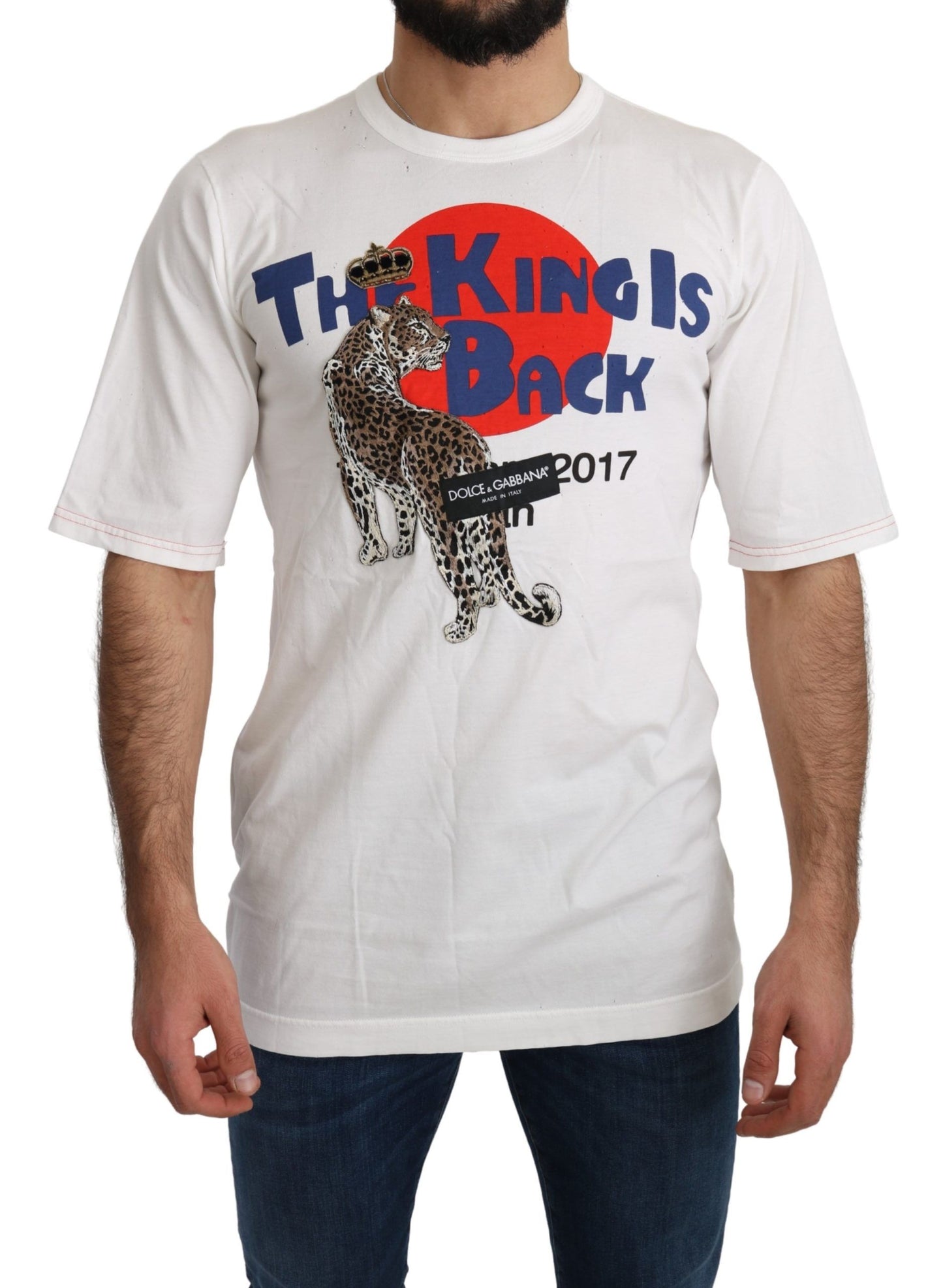  - Sleek Leopard Print Slim Fit Tee