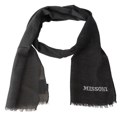  - Sumptuous Wool Scarf with Fringes