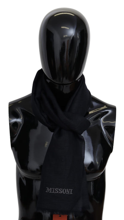  - Elegant Unisex Wool Scarf with Fringes and Logo