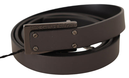  - Elegant Leather Belt with Metal Buckle