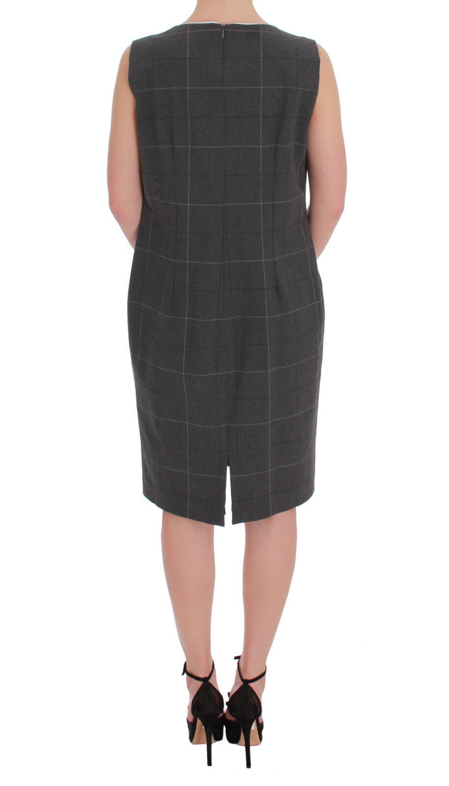  - Elegant Checkered Cotton-Blend Suit Set