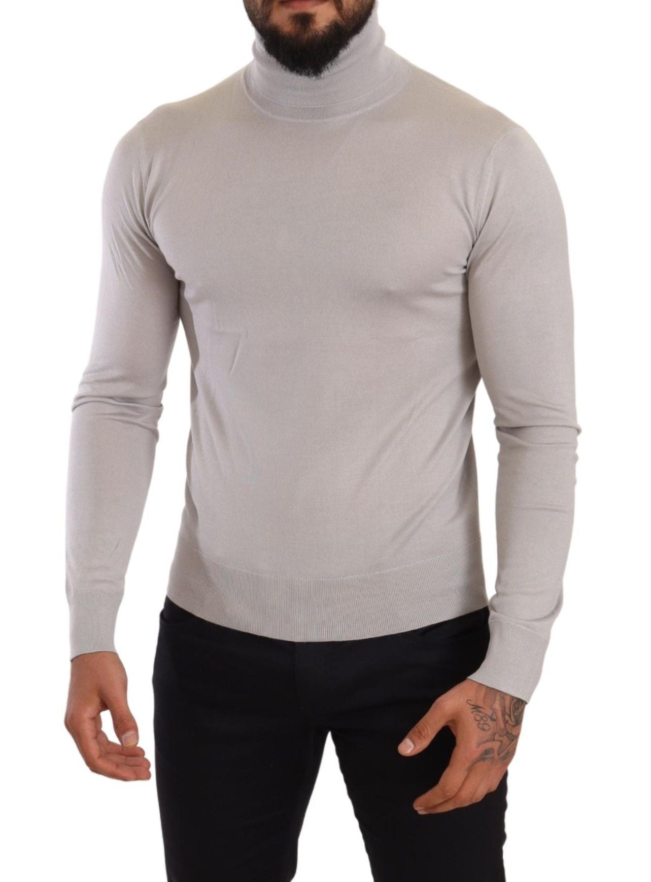  - Elegant Cashmere-Silk Blend Turtleneck