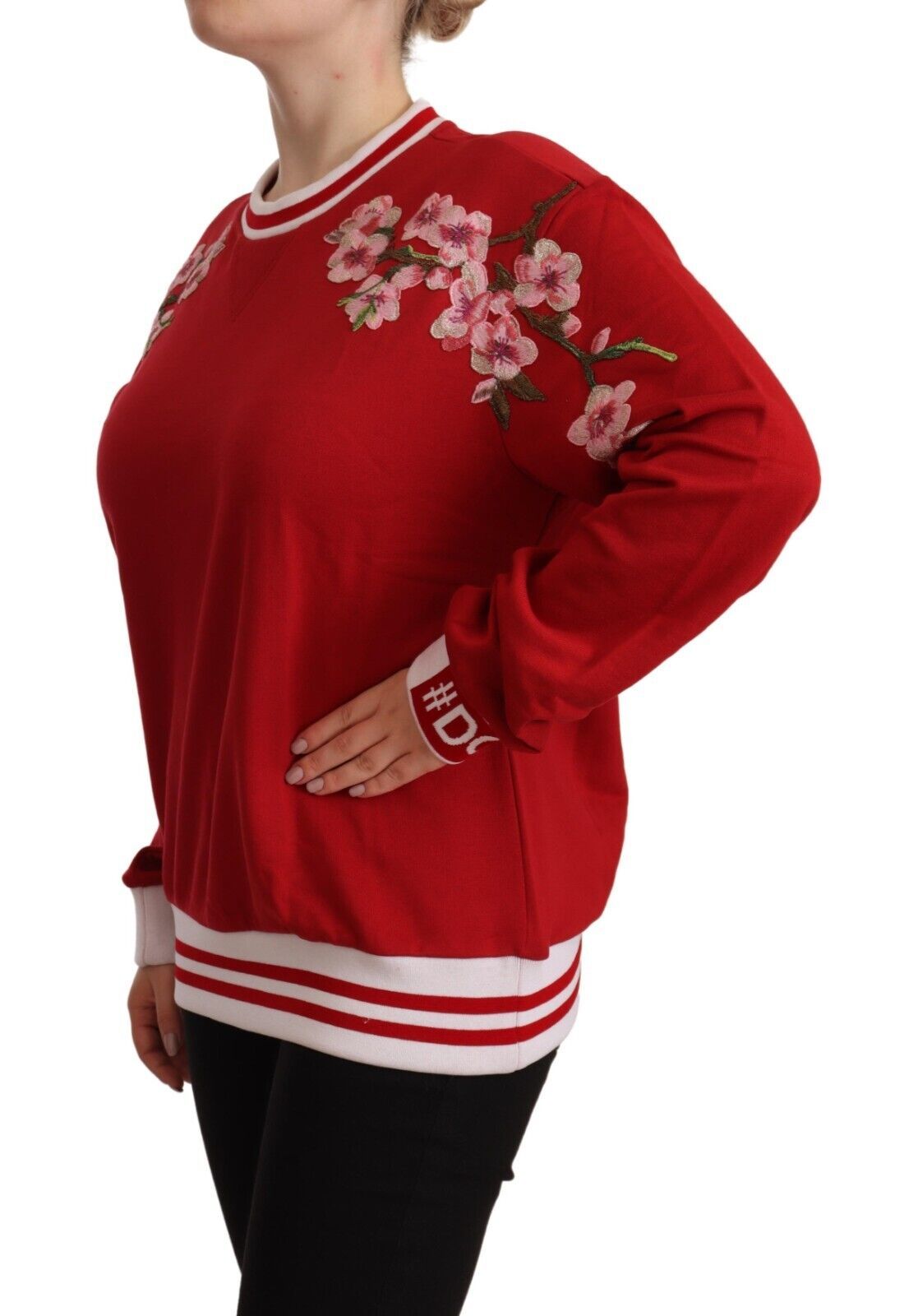  - Elegant Red Crewneck Pullover with Floral Motif