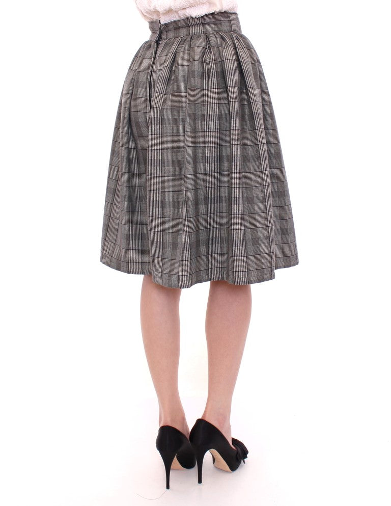  - Elegant Gray Checkered Wool Shorts Skirt