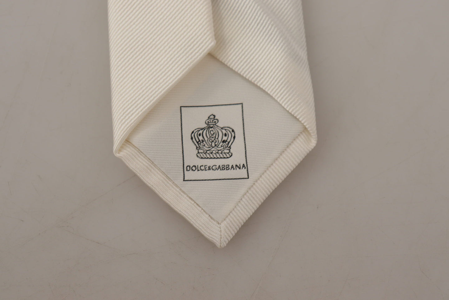  - Elegant White Silk Men's Tie