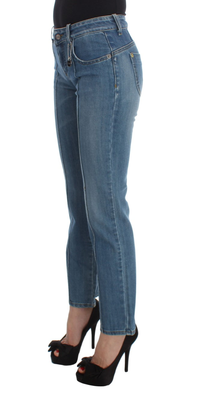 Chic Slim Fit Blue Jeans for the Modern Woman - The Luxe Alliance