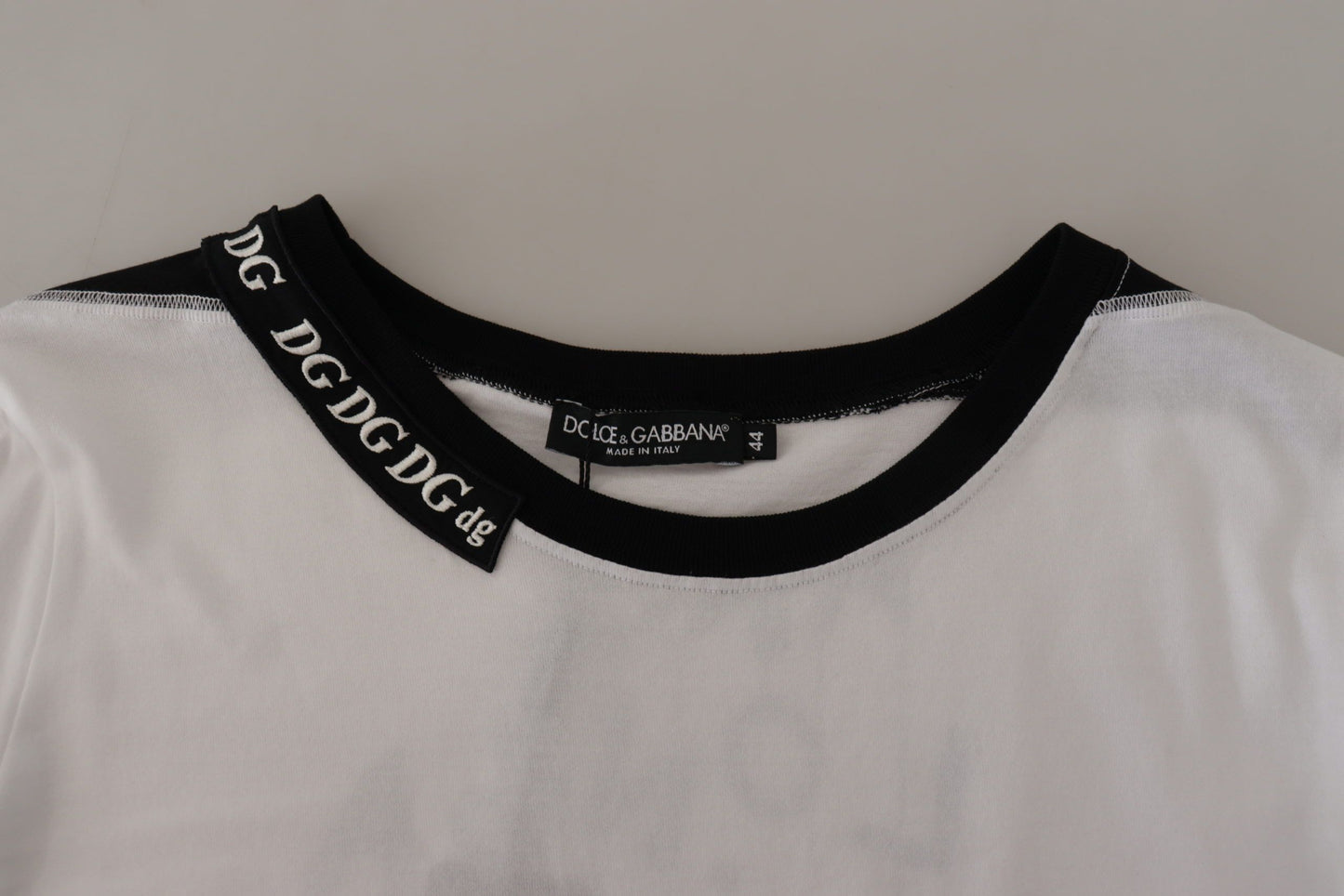  - Elegant Round Neck Slogan Tee