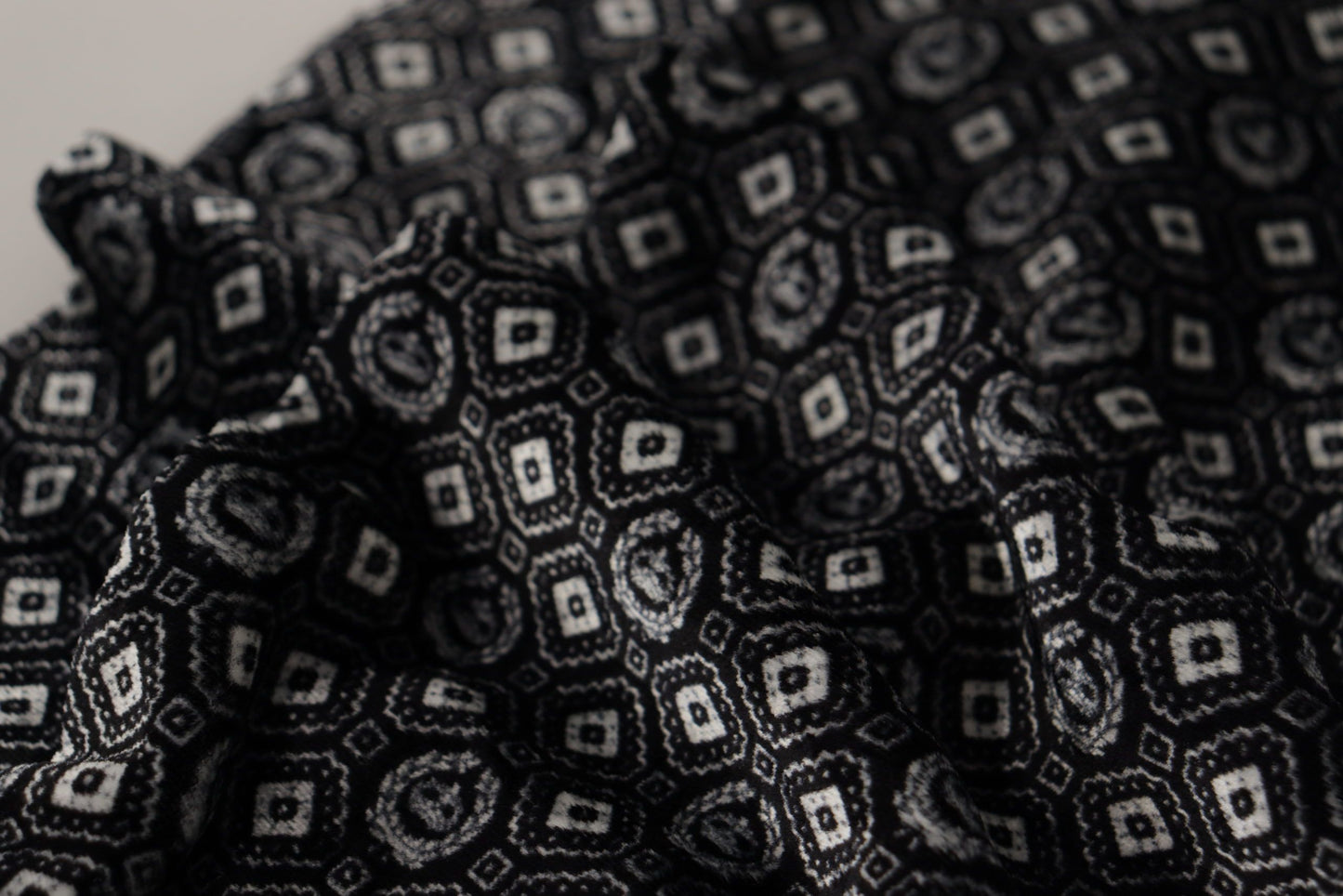  - Elegant Black Geometric Silk Blend Scarf