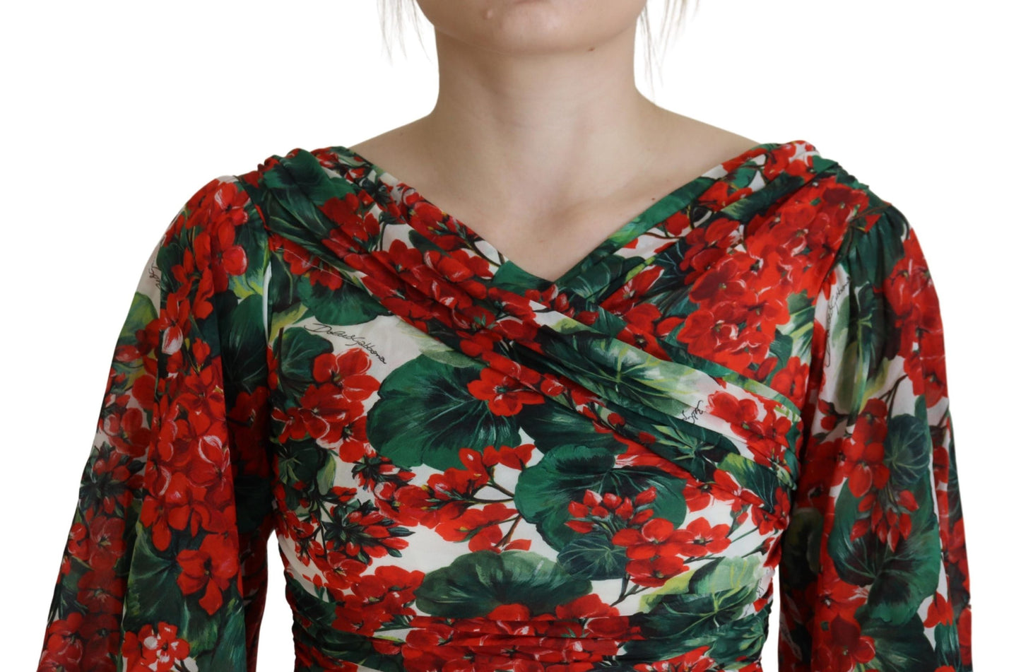  - Enchanting Floral Print Sheath Dress